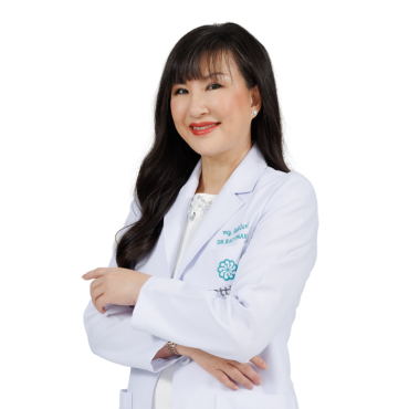 Dr. Suthipong Treeratana - Aesthetic physician1