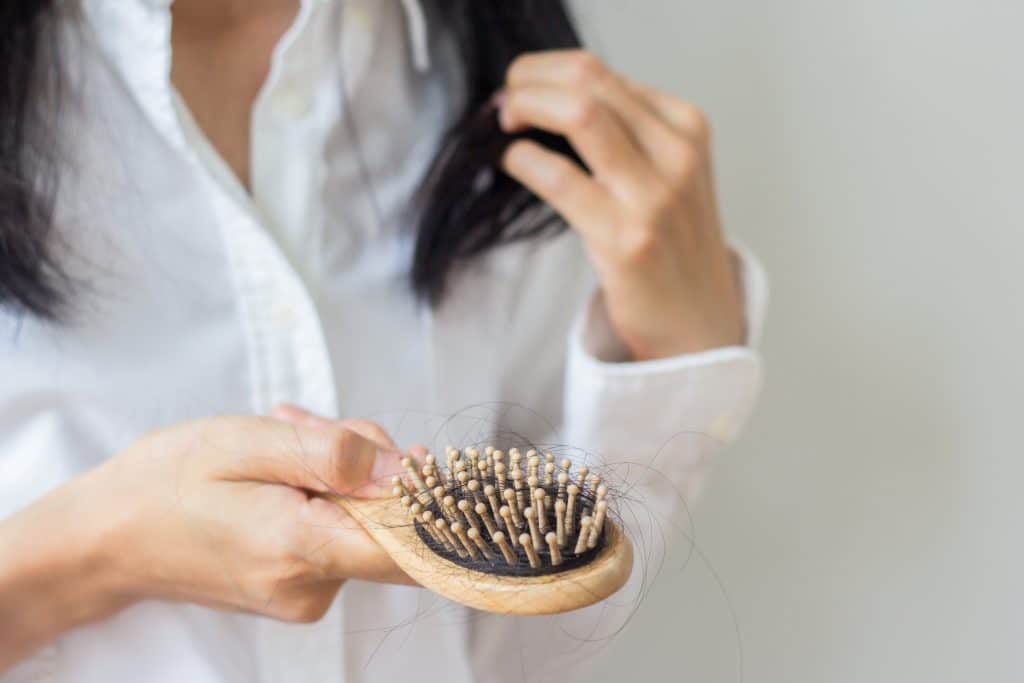 สาเหตุผลร่วง เกิดจากอะไร hair loss