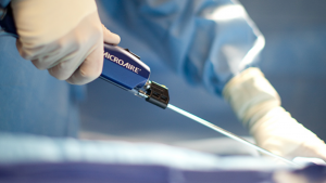 เครื่องดูดไขมัน MicroAire PAL Liposuction ที่รัตตินันท์ เมดิคอล เซ็นเตอร์